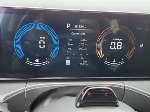 Used 2025 Hyundai Santa Fe SEL FWD image 38