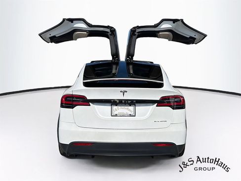Used 2020 Tesla Model X Long Range AWD/4WD image 6