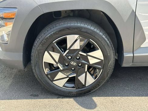 Used 2024 Hyundai Kona SEL AWD/4WD image 10