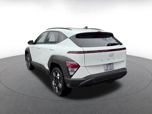 Used 2025 Hyundai Kona SEL image 11
