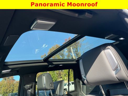 Used 2024 Cadillac Escalade ESV Sport w/ LPO, ONYX Package image 9