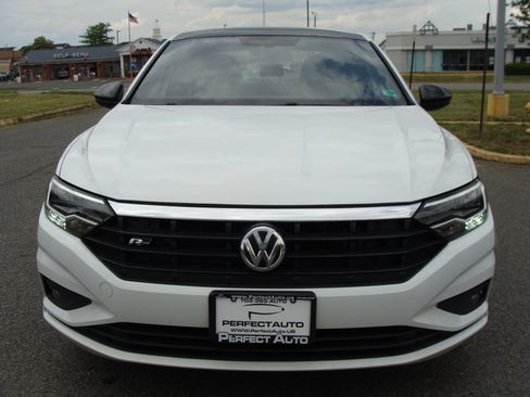 Used 2019 Volkswagen Jetta R-Line FWD image 2