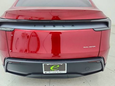 Used 2026 Tesla Model Y AWD image 11