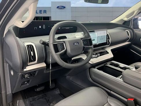 New 2026 Ford Expedition Active AWD/4WD image 7