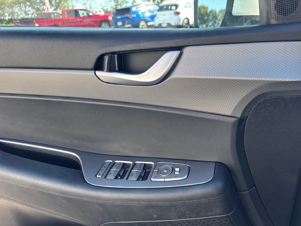 Used 2025 Hyundai Palisade SEL AWD/4WD image 18
