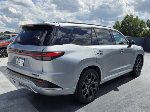 New 2026 Lexus TX 500h AWD image 5