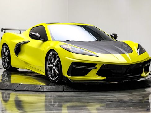 Used 2021 Chevrolet Corvette Stingray Premium Cpe w/ Z51 Performance Package RWD image 28