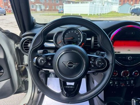 Used 2020 MINI Cooper S FWD image 19