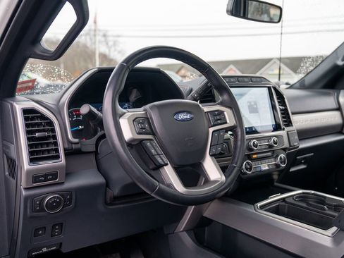 Used 2022 Ford F350 Platinum w/ FX4 Off-Road Package image 22