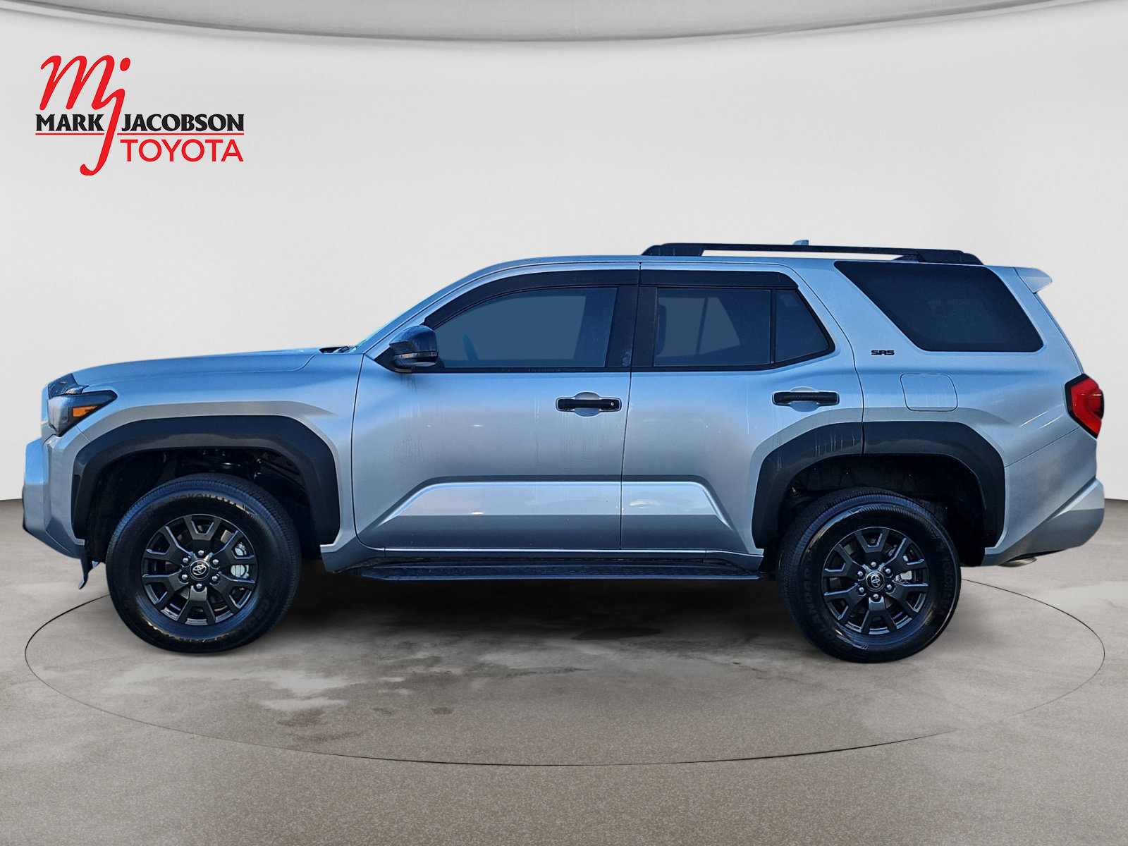 Used 2025 Toyota 4Runner SR5 AWD/4WD image 15