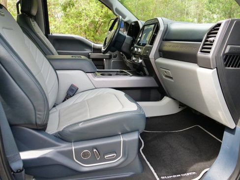 Used 2022 Ford F450 Limited w/ FX4 Off-Road Package image 42