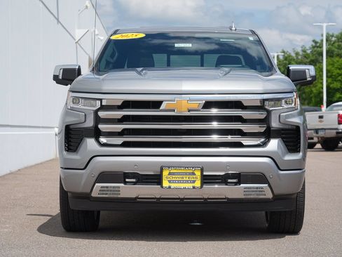Certified 2025 Chevrolet Silverado 1500 High Country w/ High Country Premium Package AWD/4WD image 8