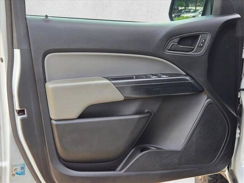 Used 2022 Chevrolet Colorado W/T w/ WT Convenience Package AWD/4WD image 10