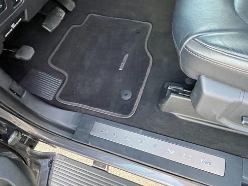 Used 2022 Ford F350 Platinum image 27