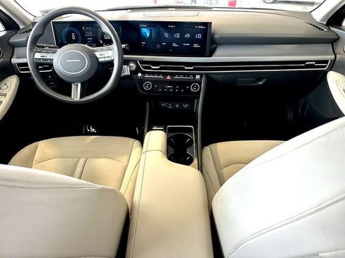 Used 2025 Hyundai Sonata SEL FWD image 28