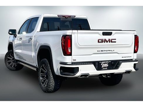 Used 2021 GMC Sierra 1500 Denali w/ Denali Ultimate Package AWD/4WD image 4