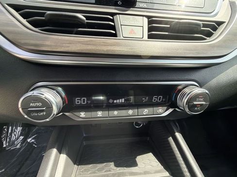 New 2026 Nissan Altima 2.5 SV image 18