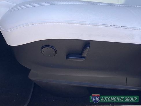 Used 2018 Tesla Model X 75D AWD/4WD image 17