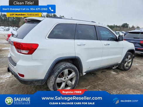 Used 2013 Jeep Grand Cherokee Overland w/ Advance Technology Group AWD/4WD image 4