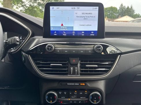 Used 2022 Ford Escape SEL w/ SEL Stealth AWD Package image 10