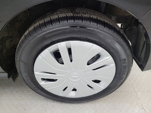 Used 2024 Mitsubishi Mirage ES image 31