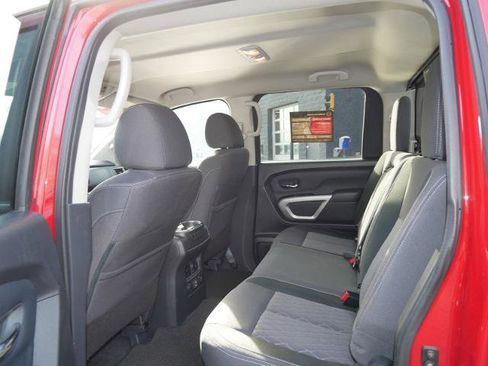 Certified 2024 Nissan Titan SV w/ SV Convenience Package image 12