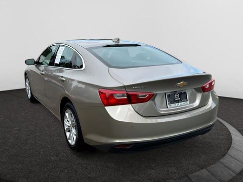 Used 2025 Chevrolet Malibu LT image 3