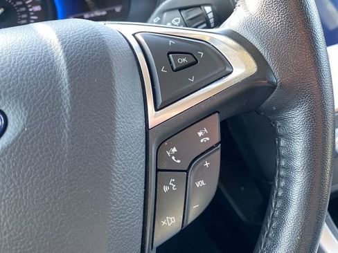 Used 2024 Ford Edge SEL image 34