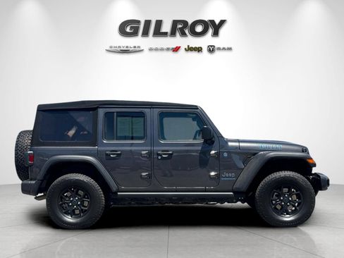 Used 2024 Jeep Wrangler Unlimited AWD/4WD image 3