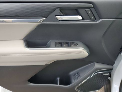 New 2026 GMC Acadia Elevation FWD image 17