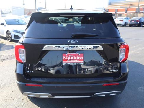 Used 2023 Ford Explorer XLT w/ Equipment Group 202A image 4