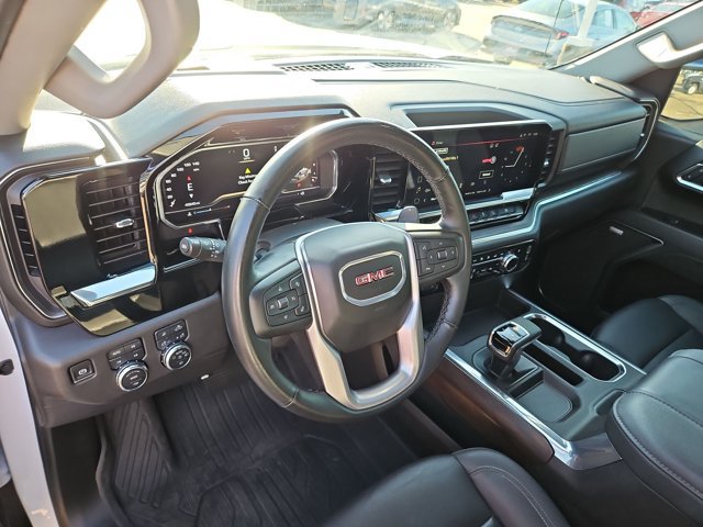 Used 2025 GMC Sierra 1500 SLT AWD/4WD image 10