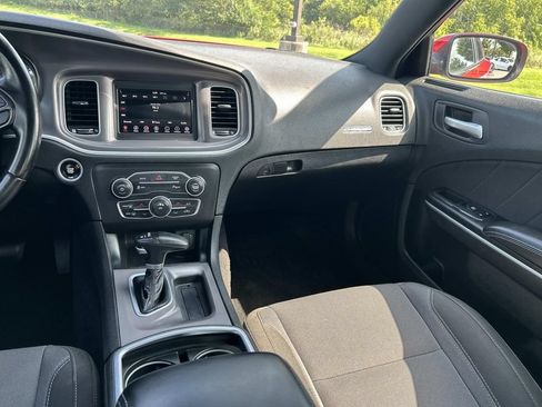 Used 2022 Dodge Charger SXT RWD image 20