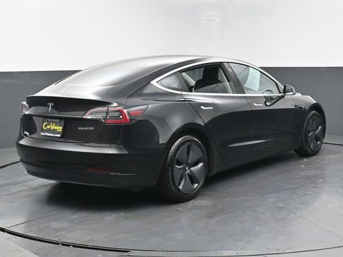 Used 2018 Tesla Model 3 Long Range image 4