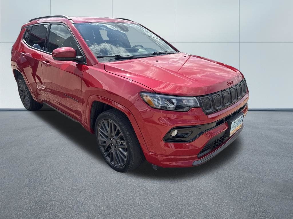 Used 2022 Jeep Compass Limited AWD/4WD image 2