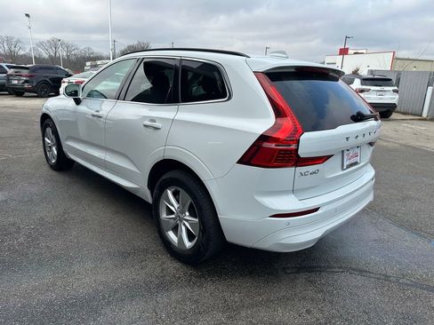 Used 2022 Volvo XC60 B5 Momentum image 5