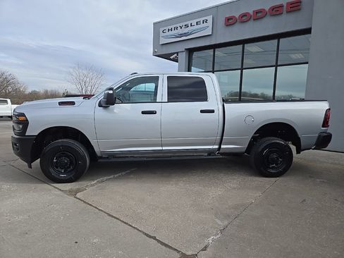 New 2026 RAM 2500 Tradesman AWD/4WD image 6