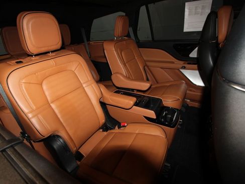 Used 2022 Lincoln Aviator Black Label w/ Dynamic Handling Package image 28