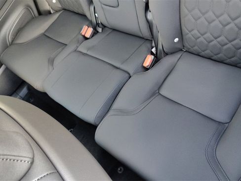 New 2026 Volvo XC90 B6 Plus image 28