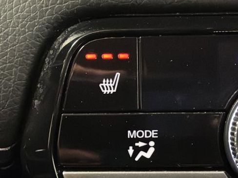 Used 2023 Honda Pilot Touring image 21