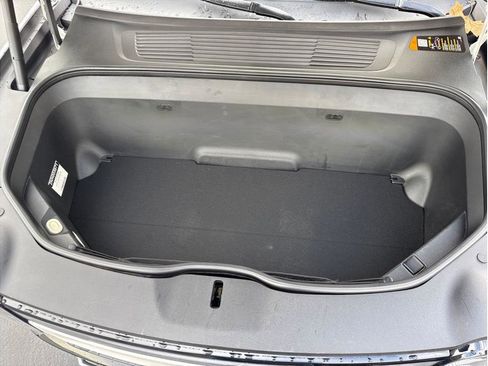 Used 2022 Rivian R1T Adventure image 30