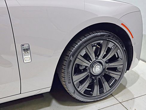 Used 2022 Rolls-Royce Ghost image 15