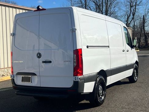 Used 2025 Mercedes-Benz Sprinter 2500 image 5