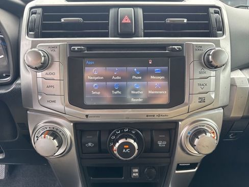 Used 2018 Toyota 4Runner SR5 Premium RWD image 39