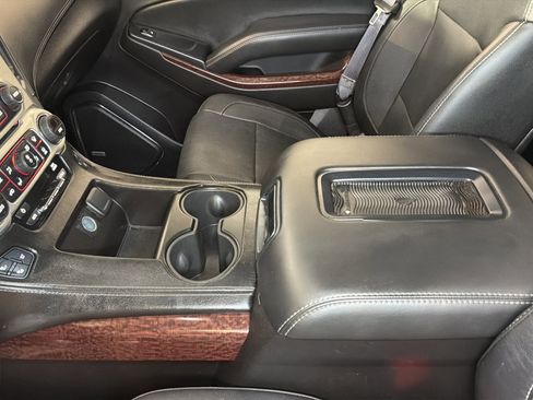 Used 2015 GMC Yukon SLT RWD image 26
