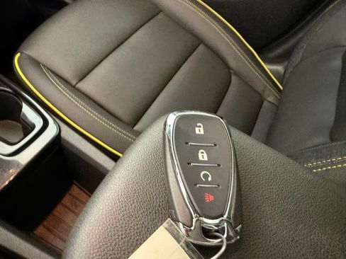 Used 2024 Chevrolet TrailBlazer ACTIV w/ Driver Confidence Package AWD/4WD image 18