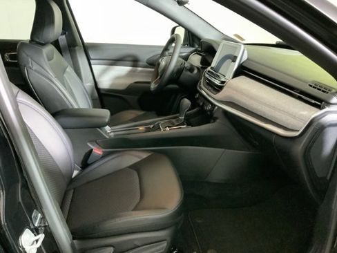 Used 2026 Jeep Compass Latitude image 34