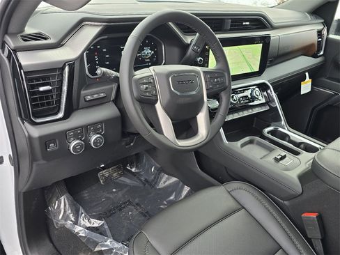 New 2026 GMC Sierra 3500 Denali w/ Denali Reserve Package image 16