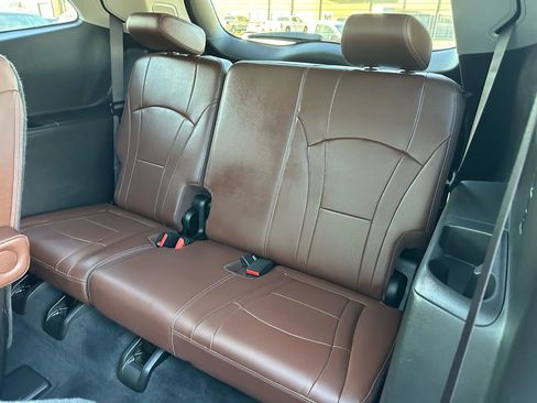 Used 2019 Buick Enclave Avenir w/ Avenir Technology Package image 18