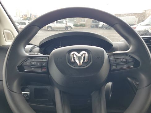 Used 2025 RAM ProMaster 2500 w/ Convenience Group image 6